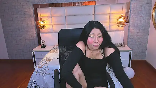 Nohemi louse online show from 02/26/26, 06:07