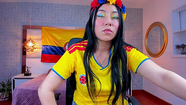 Nohemi louse online show from 06/27/26, 07:30