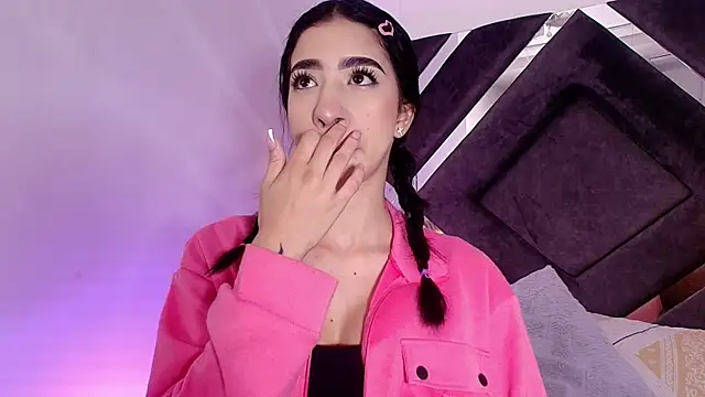 sara lopee1 online show from 10/30/25, 11:55