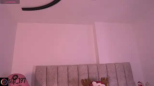 sara lopee1 online show from 12/15/25, 11:58