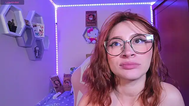 chloe rockss  online show from 03/01/25, 06:46