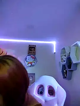 chloe rockss  online show from 03/18/25, 09:10