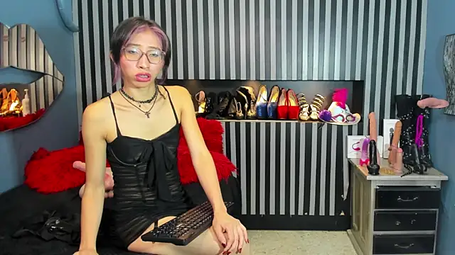 Mara Gonzalez online show from 05/19/26, 11:49