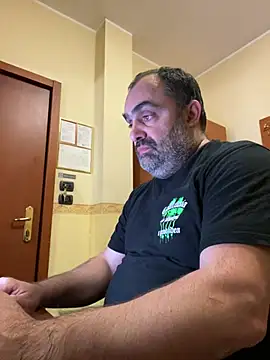 fuocovivo4 online show from 01/31/25, 07:08