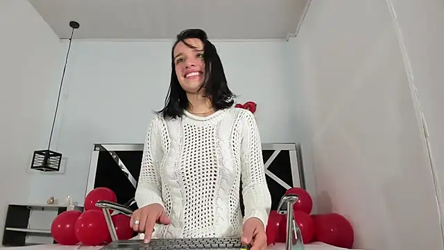 Annyrosee online show from 02/15/25, 07:50