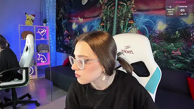 Snapshot of kaisajenner chatting on 01/31/25, 09:05 kaisajenner online show from 01/31/25, 09:05