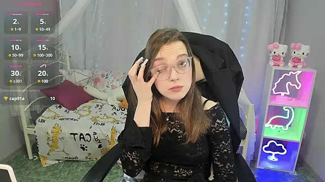 Snapshot of kaisajenner chatting on 03/18/25, 10:48 kaisajenner online show from 03/18/25, 10:48