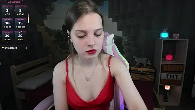 Snapshot of kaisajenner chatting on 10/18/25, 12:13 kaisajenner online show from 10/18/25, 12:13