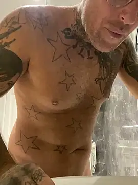 Snapshot of Jamesdeanmcqueen chatting on 02/06/25, 07:51 Jamesdeanmcqueen online show from 02/06/25, 07:51