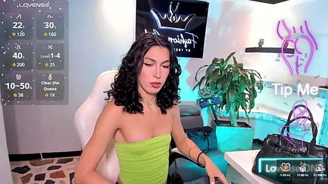 allicemackenzie online show from 10/16/25, 06:14