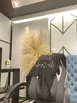 Snapshot of allicemackenzie chatting on 02/10/26, 02:26 allicemackenzie online show from 02/10/26, 02:26