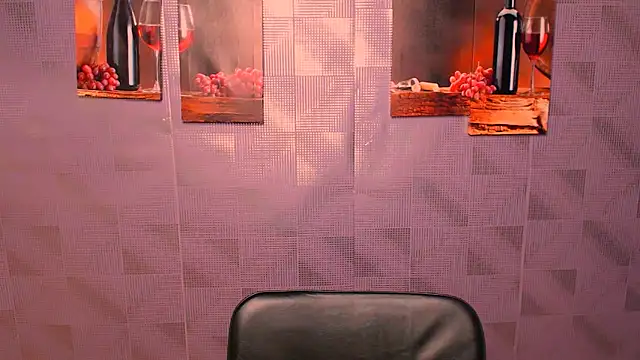 Snapshot of ValeriaHeart_ chatting on 02/02/25, 11:30 ValeriaHeart online show from 02/02/25, 11:30