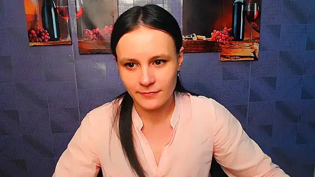 Snapshot of ValeriaHeart_ chatting on 02/19/25, 08:33 ValeriaHeart online show from 02/19/25, 08:33