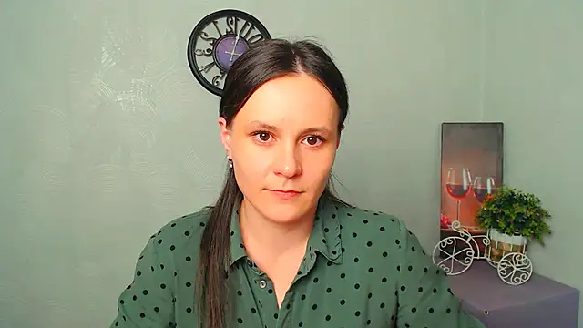 Snapshot of ValeriaHeart_ chatting on 02/20/25, 12:57 ValeriaHeart online show from 02/20/25, 12:57