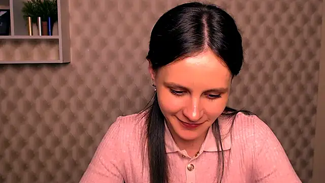 Snapshot of ValeriaHeart_ chatting on 02/26/25, 05:39 ValeriaHeart online show from 02/26/25, 05:39