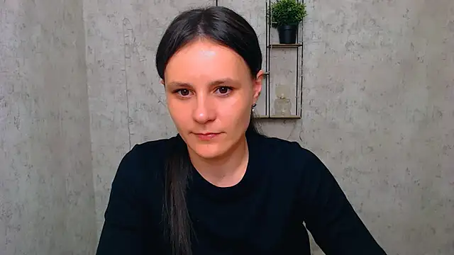 Snapshot of ValeriaHeart_ chatting on 03/10/25, 01:21 ValeriaHeart online show from 03/10/25, 01:21