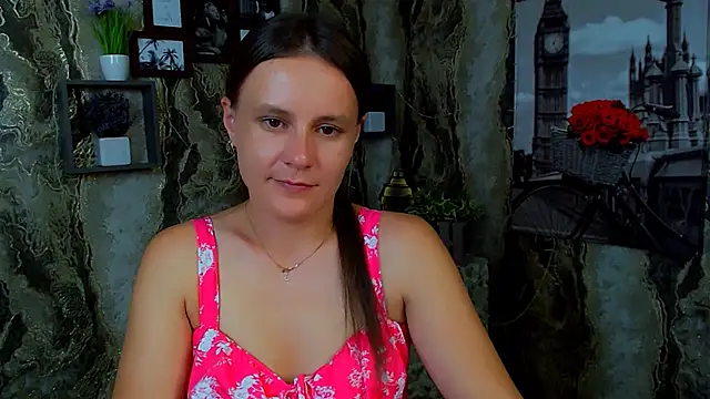 Snapshot of ValeriaHeart_ chatting on 09/14/25, 12:48 ValeriaHeart online show from 09/14/25, 12:48