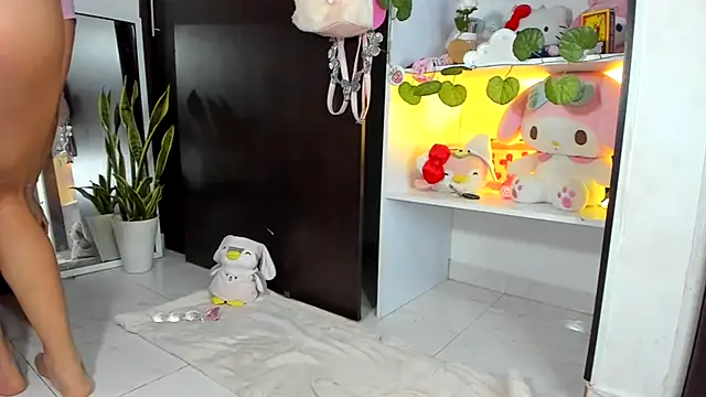 PrincessOlivee online show from 10/18/25, 03:09