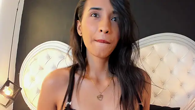 Keyla  Jones online show from 03/18/25, 01:21