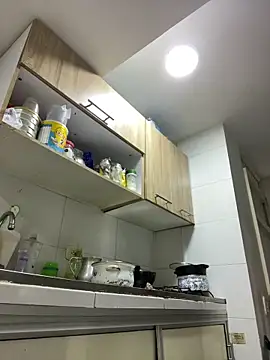 stefania brunnett online show from 03/16/25, 02:11