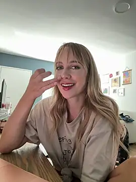 Snapshot of rileylovesyou chatting on 09/09/25, 10:31 rileylovesyou online show from 09/09/25, 10:31