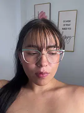 megan cl online show from 02/21/25, 04:18