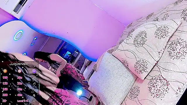 Dalis Hills online show from 04/08/26, 04:45