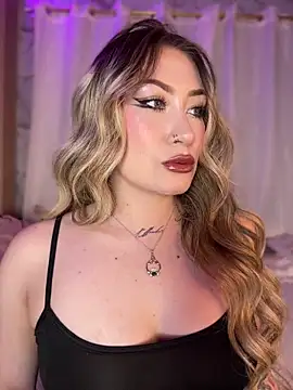 Lally Valencia   online show from 06/26/26, 04:39