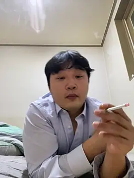 offwhite777 online show from 02/17/25, 12:59