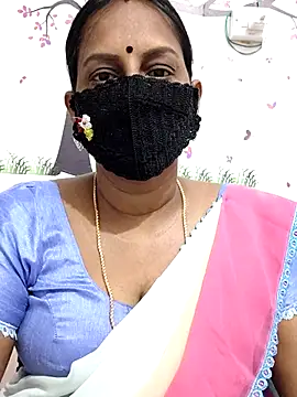 Snapshot of Tamil_Meera12 chatting on 04/26/26, 11:52 Tamil Meera12 online show from 04/26/26, 11:52