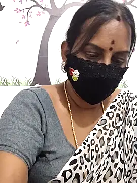 Snapshot of Tamil_Meera12 chatting on 04/30/26, 06:09 Tamil Meera12 online show from 04/30/26, 06:09