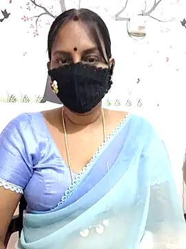 Snapshot of Tamil_Meera12 chatting on 05/05/26, 04:53 Tamil Meera12 online show from 05/05/26, 04:53