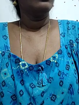 Snapshot of Tamil_Meera12 chatting on 05/15/26, 07:15 Tamil Meera12 online show from 05/15/26, 07:15