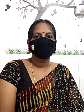 Snapshot of Tamil_Meera12 chatting on 05/24/26, 05:29 Tamil Meera12 online show from 05/24/26, 05:29
