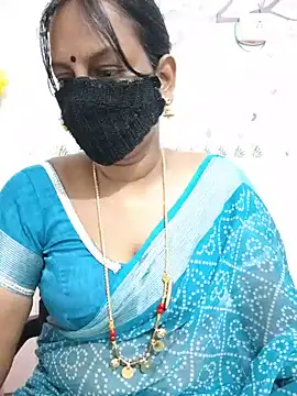 Snapshot of Tamil_Meera12 chatting on 05/29/26, 05:27 Tamil Meera12 online show from 05/29/26, 05:27