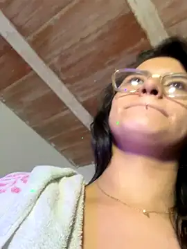 Emma Giraldo online show from 09/23/25, 12:13