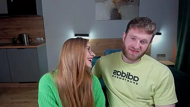 Snapshot of Enjoy_everymoment_ chatting on 02/02/25, 08:41 Enjoy everymoment online show from 02/02/25, 08:41