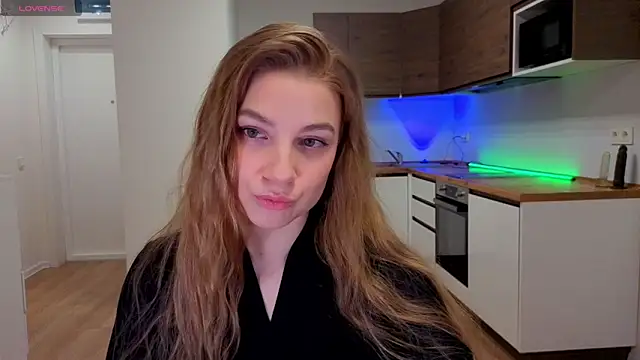 Enjoy everymoment  online show from 03/26/26, 03:01