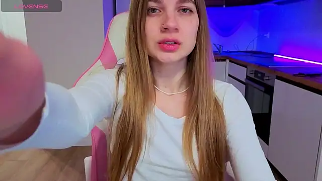 Enjoy everymoment  online show from 04/15/26, 04:03