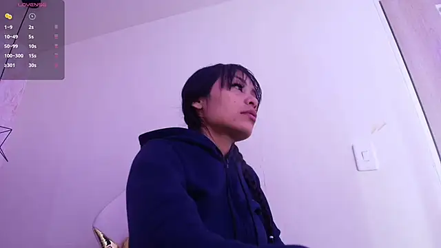 Raichell  online show from 10/30/25, 03:30