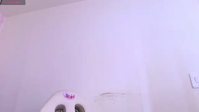 Raichell  online show from 11/11/25, 04:12