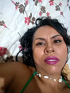 Snapshot of kyliebigboobs chatting on 02/28/26, 06:03 kyliebigboobs online show from 02/28/26, 06:03