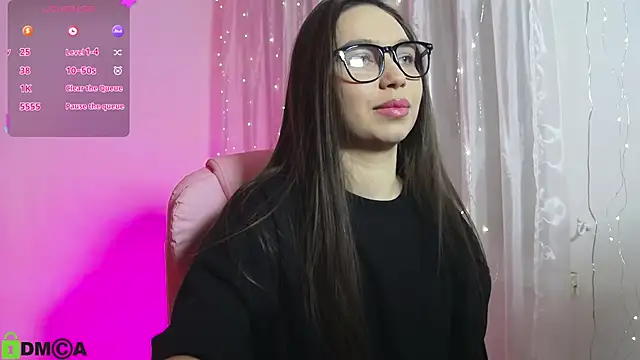 Snapshot of Arianahot777 chatting on 02/05/25, 09:18 Arianahot777 online show from 02/05/25, 09:18