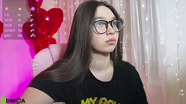 Snapshot of Arianahot777 chatting on 02/21/25, 02:17 Arianahot777 online show from 02/21/25, 02:17