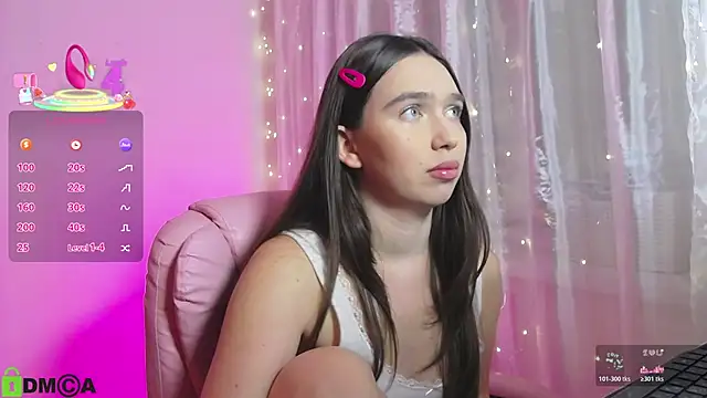 Snapshot of Arianahot777 chatting on 10/27/25, 11:09 Arianahot777 online show from 10/27/25, 11:09