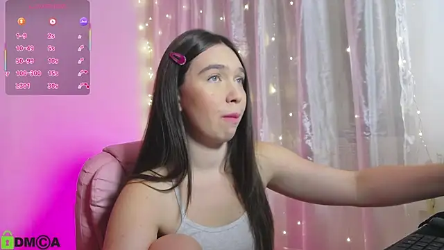 Snapshot of Arianahot777 chatting on 10/28/25, 10:12 Arianahot777 online show from 10/28/25, 10:12