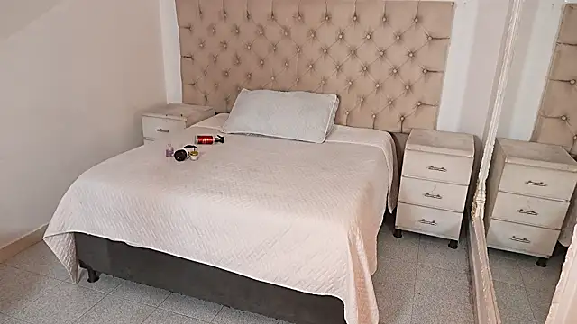 JhoanLeandro online show from 03/05/26, 04:08