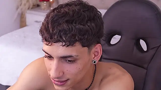 JhoanLeandro online show from 03/21/26, 08:41