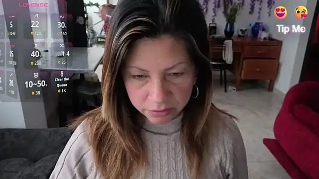 Snapshot of xxsexycutexxx chatting on 10/22/25, 10:59 xxsexycutexxx online show from 10/22/25, 10:59