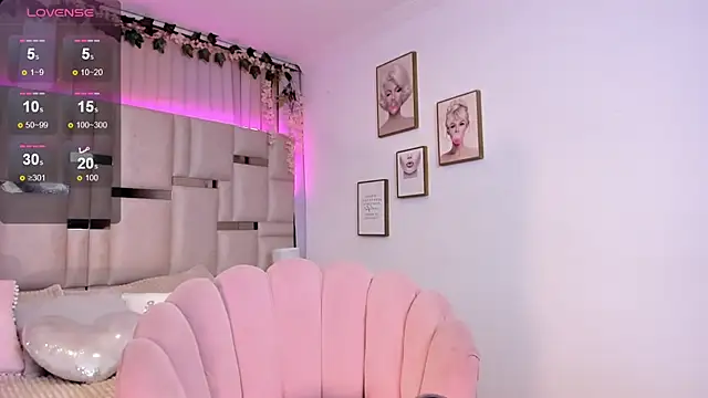 Daphne chers online show from 02/21/25, 11:43